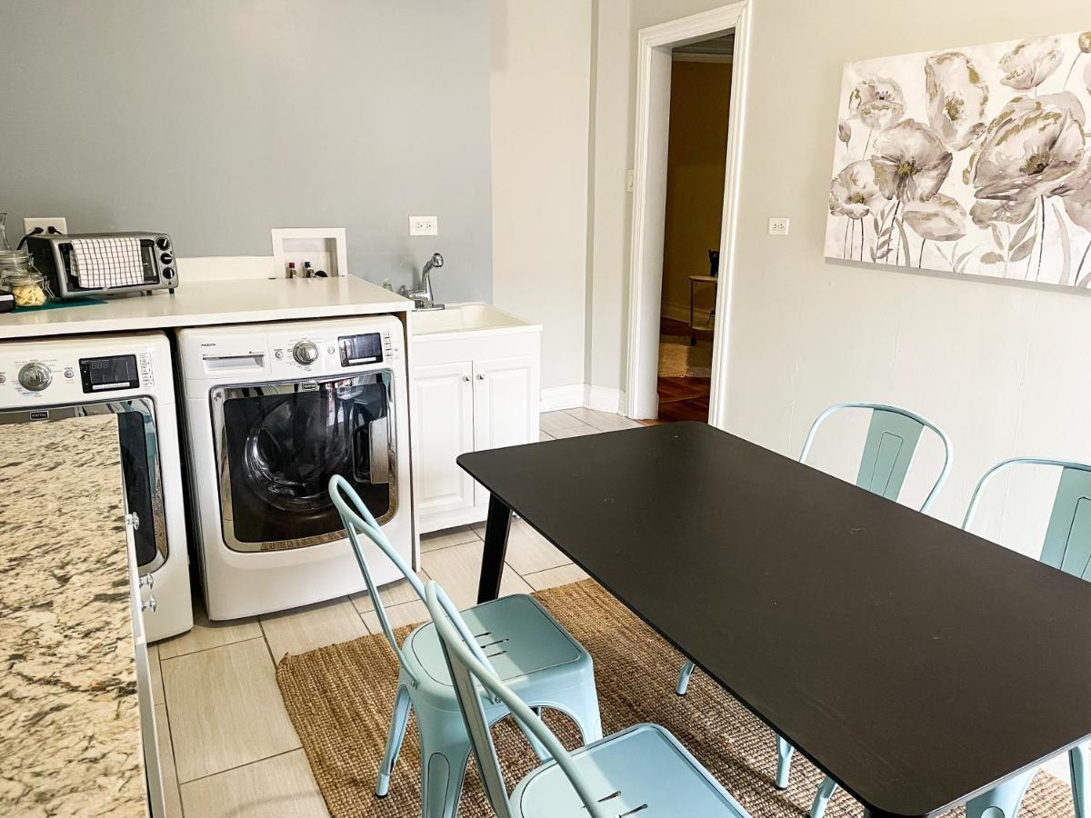 Perfect Wrigleyville Stay Чикаго Экстерьер фото